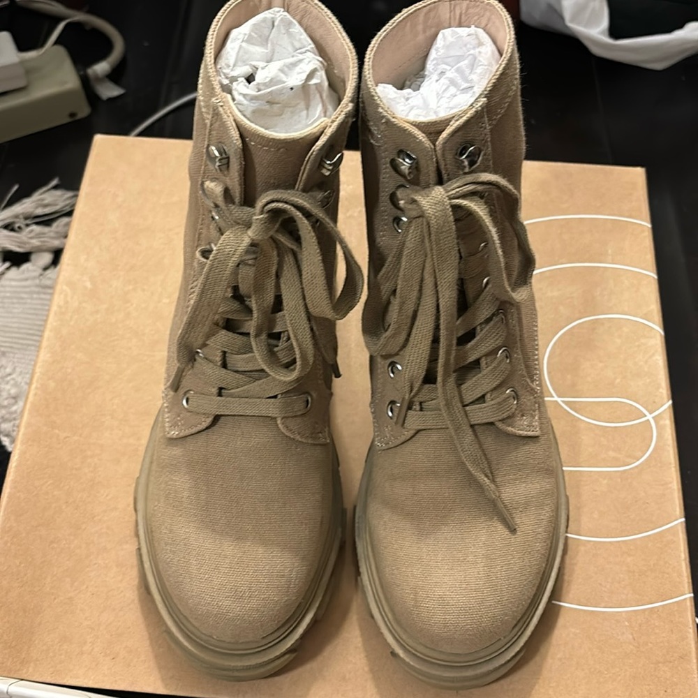 UO Urban Outfitters Combat Boots

Sorry no bundling, will cancel.